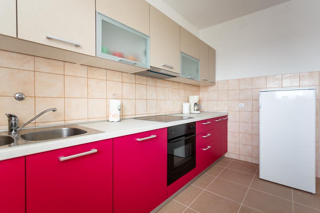 Apartment Nevenka Krk Town Eksteriør billede